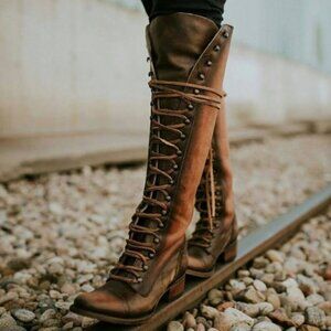 Freebird by Steven Arlo Size 8 🦄